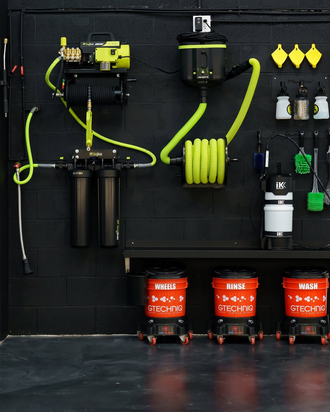 ZAutoCare’s Ultimate Garage - The First in Canada