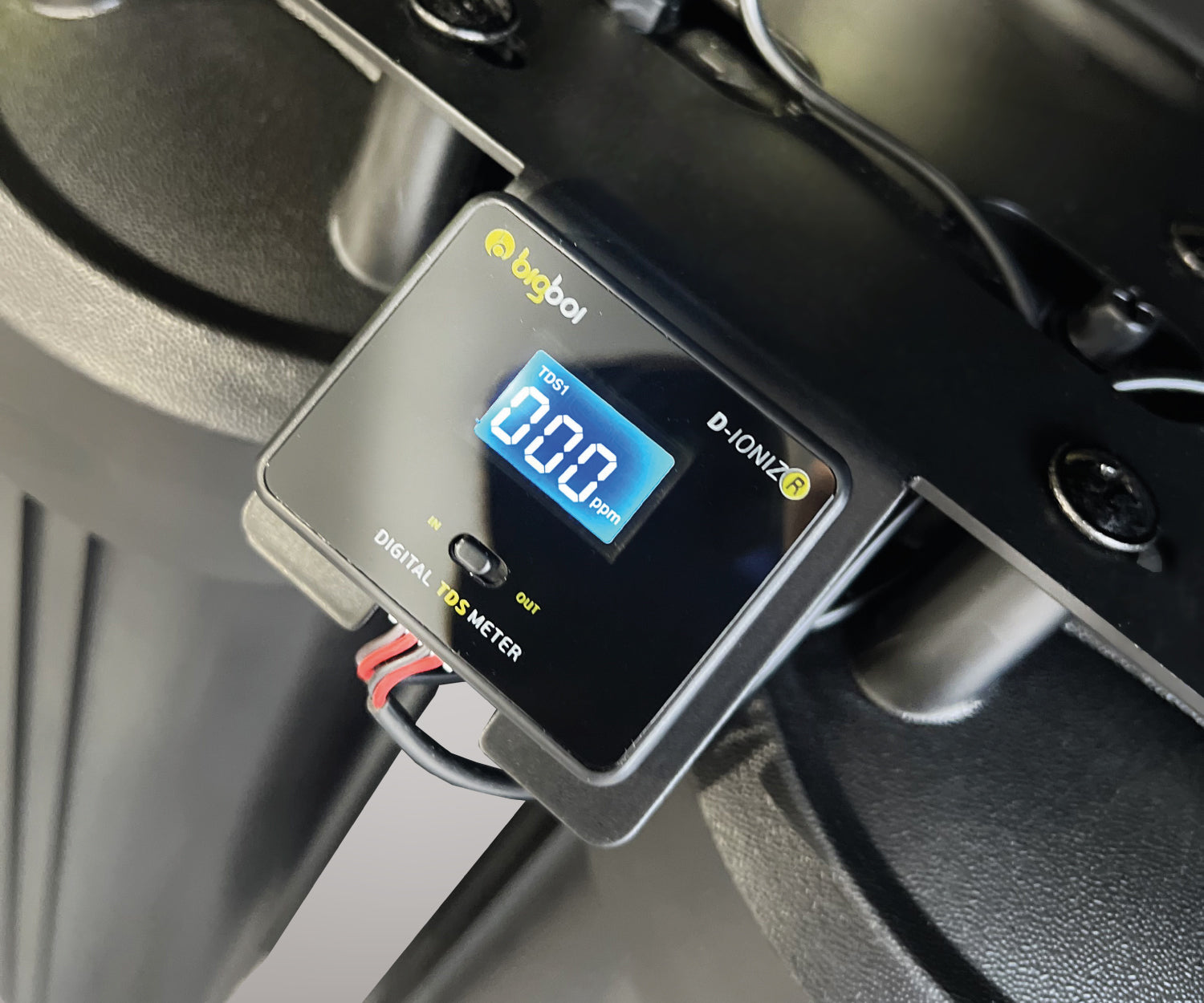 D-IonizR Walter Filtration System for Detailing TDS Meter